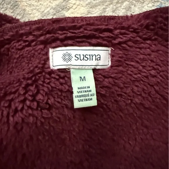 Susina Deep Burgundy Shearling Vest - Picture 7 of 8